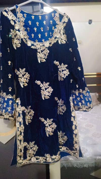 velvet 3 piece dress heavy embroidery suit