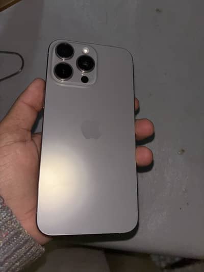 iPhone 15 pro max Jv 256GB 10/10 condition