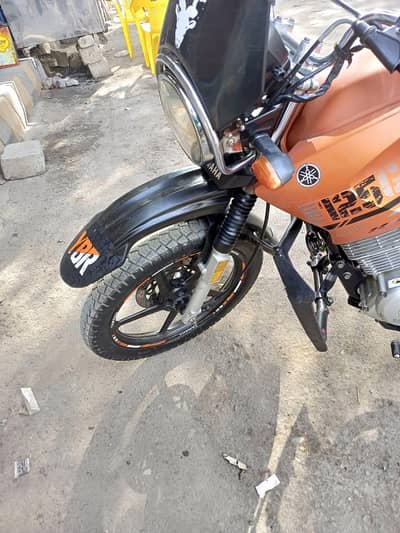 ybr 125 model 2023 registered karachi 3rd month 03162869131