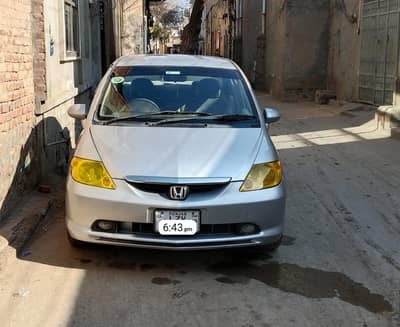 Honda city 2005 better than Corolla cultus wagonR.