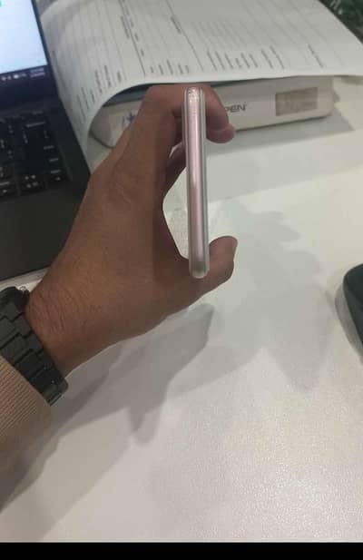 iPhone 7 plus 128 GB PTA approved my WhatsApp 0342==2674==914