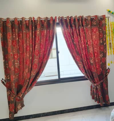 4 Pieces equal size Curtains in best condition