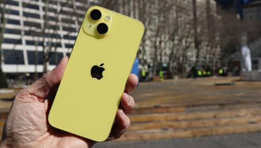 Iphone 14 yellow color
