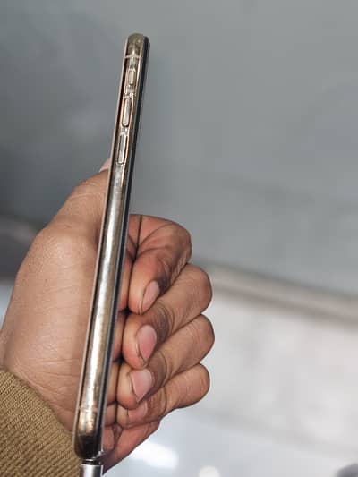 iPhone xs pta approved