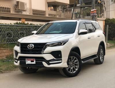 Toyota Fortuner 2.8 Sigma 21/22 New Shape