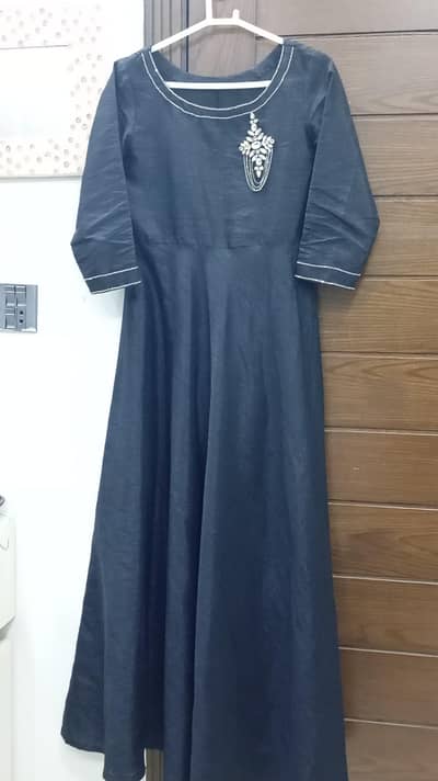 black raw dilk maxi