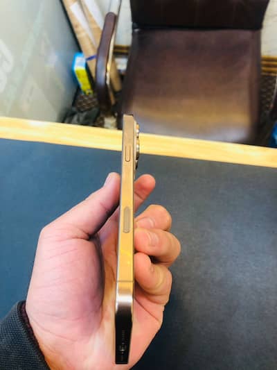 Iphone 16 pro max 256GB Desert colour