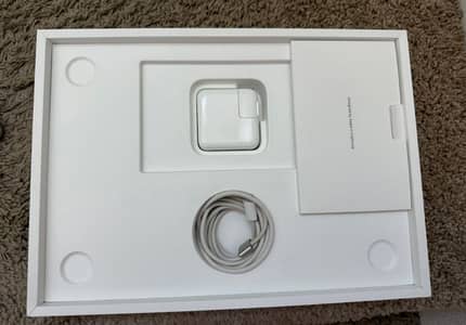 MacBook Air M2 Chip Full Box