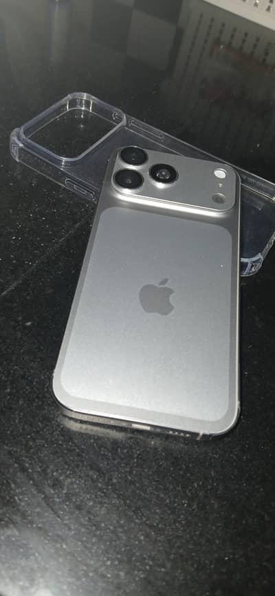 iphone 16 pro max  convert in 17 pro max  10 by 10