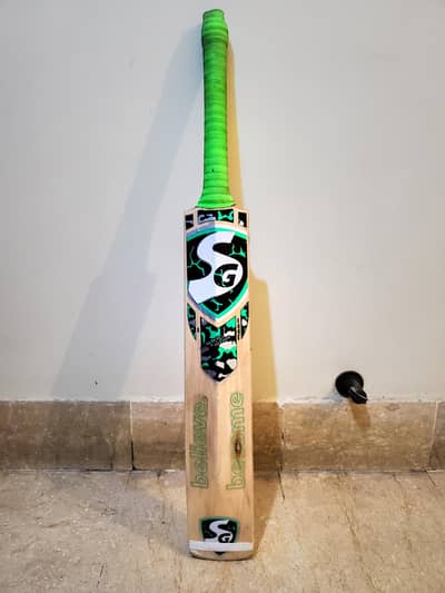 SG- Cricket Bat & Masuri Helmet - Excellent Condition