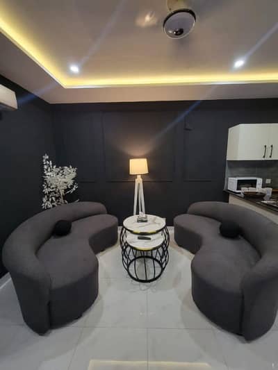 Short time 1bed ROM full furnished apartments safe and scour 100%coupe allow