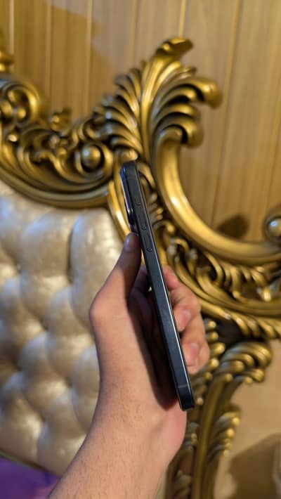 iphon 15 pro max sim lock 256 gb