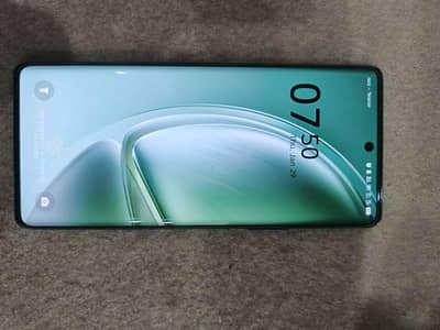 Infinix Zero 40 , 4 month used, 10/10 condition, under warranty