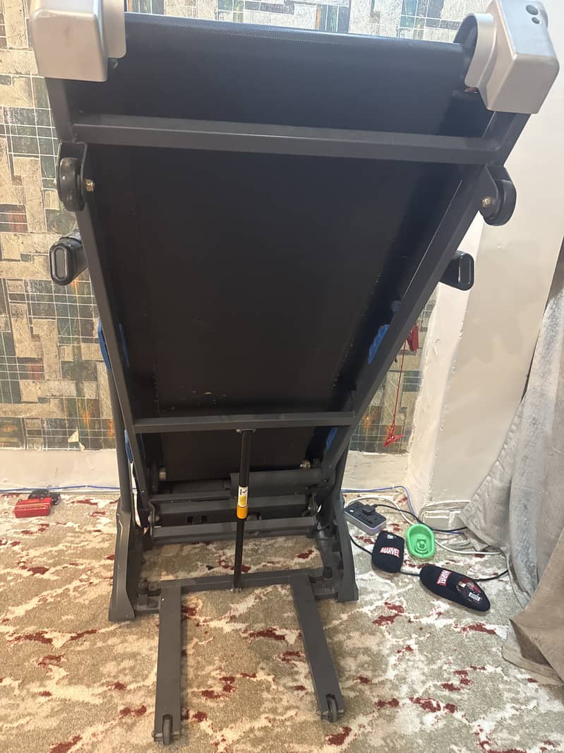 Treadmill 3