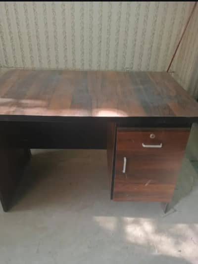 Reception cash counter only 1 month use