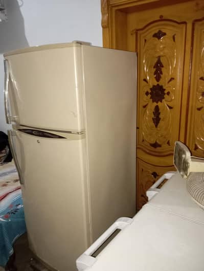 brand new  defreezer  hair Ka hn or frigh bi acah hn brand new no repr