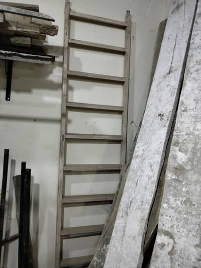 sirhi /iron stands / سیڑھی /سیڑہی