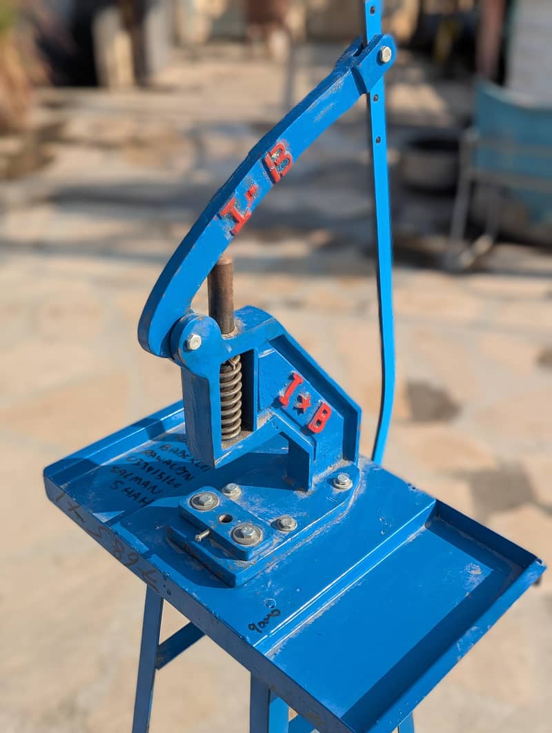 Tich button machine/ button machine 2