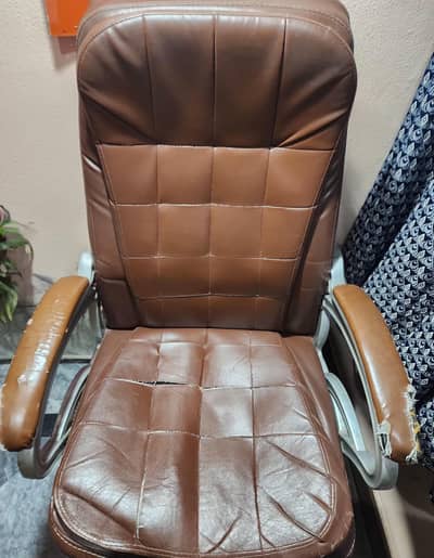 Wooden office tables old style along with a chair