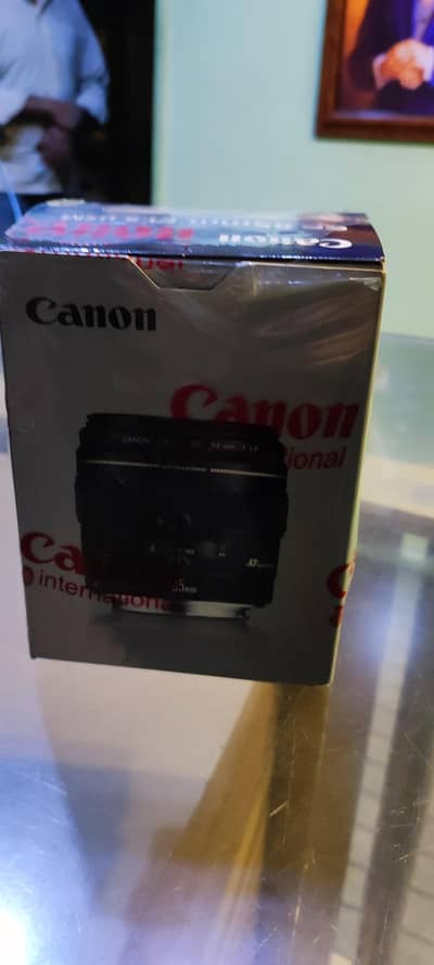 Canon Lens 85mm f/1.8 for Sale