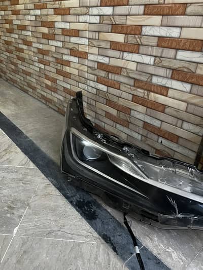 Toyota grande 2017/2026 right side headlight