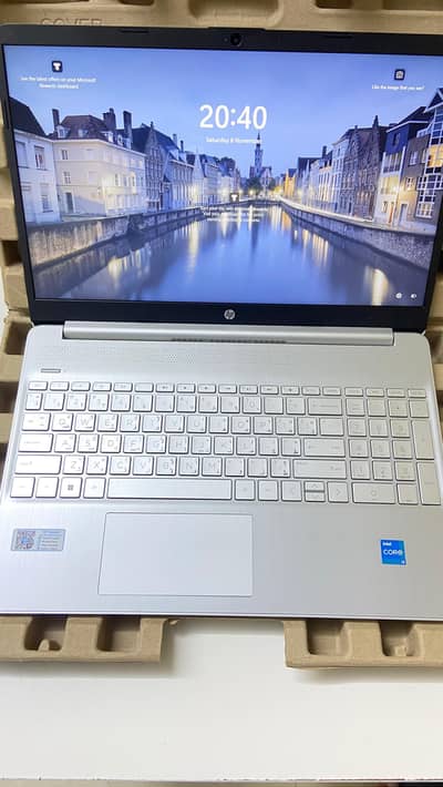 HP Laptop Core i3 12th Gen (16GB-512GB), slightly Used. Neat and Clean