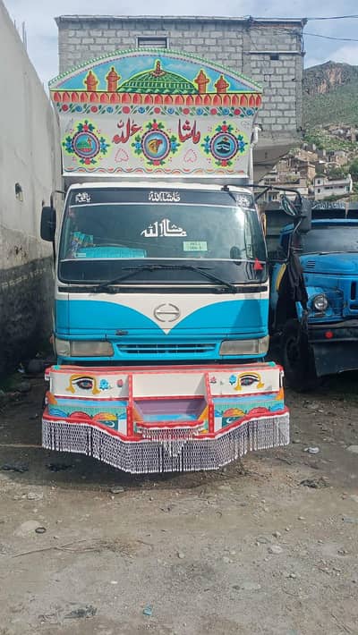 hino euro 5 slundr,9 cota Lesbeila no,