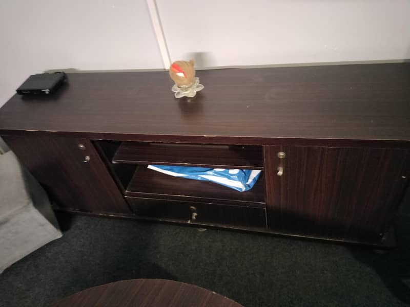 brown console 0