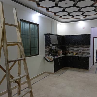 Sub-leased 3 side corner park facing