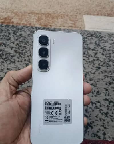 Infinix hot 60i 10/9 with chager