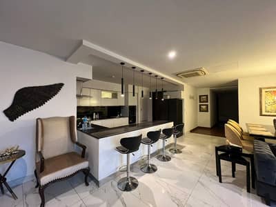 Ready to Move spacious 3 Bedroom Apartment for sale in Hyde park Gulberg Lahore