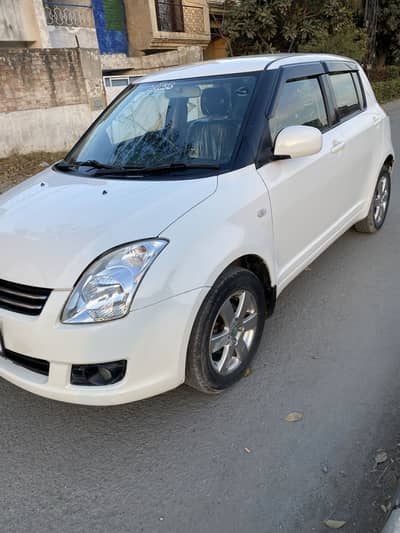 Suzuki Swift DLX Automatic 1.3 Navigation