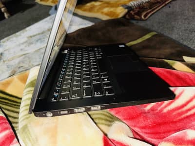 Dell Core i7 Latitude 7th Generation