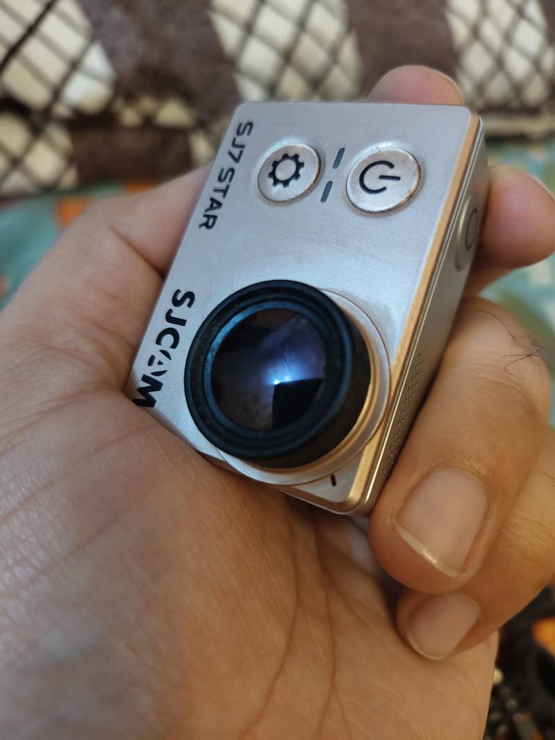 sj cam sj 7 star in mint condition - Digital Cameras - 1110873199