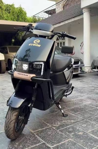 Eveon pronto plus Electric scooty
