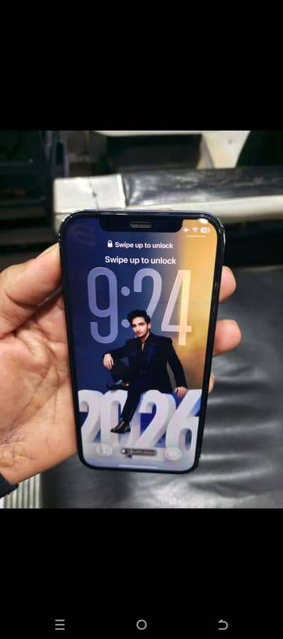 iphone 12.64Gb varient. .