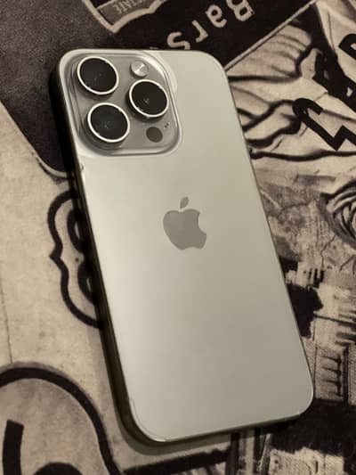 15 pro (Natural titanium) jv