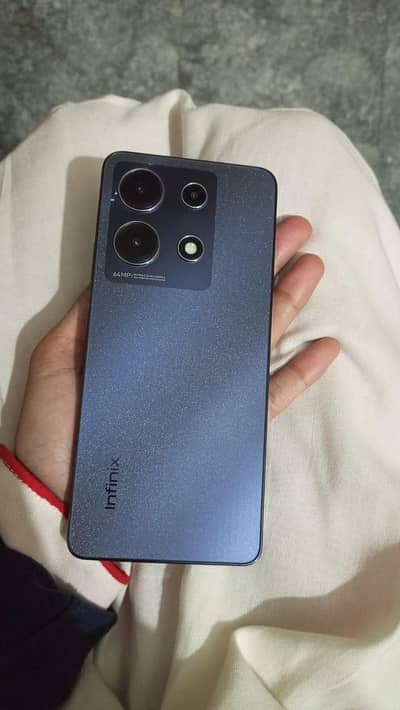Infinix Note 30