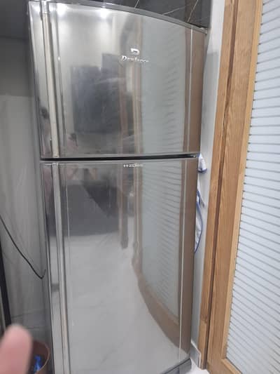 We are Selling fridge in new condition