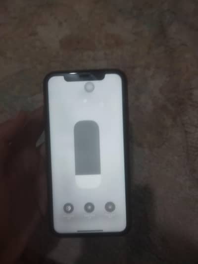 iPhone XR 10/10 condition bypass