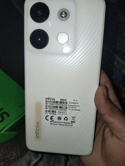 I am selling my Infinix smart 7. .