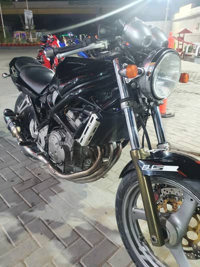 Suzuki Bandit 250VC Inline 4