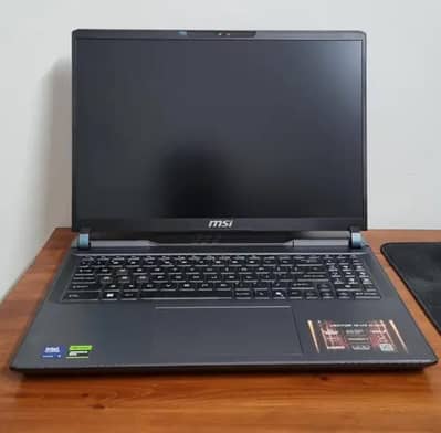 MSI Vector 16 HX AI – RTX 5080 | Core Ultra 9 275HX | 240Hz QHD