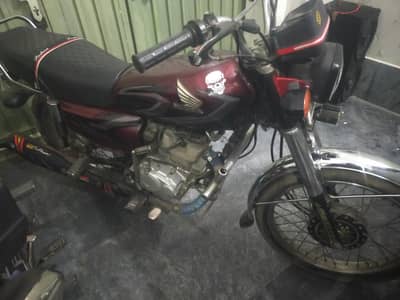 Honda 125 for sale model 22 contact 03040483052