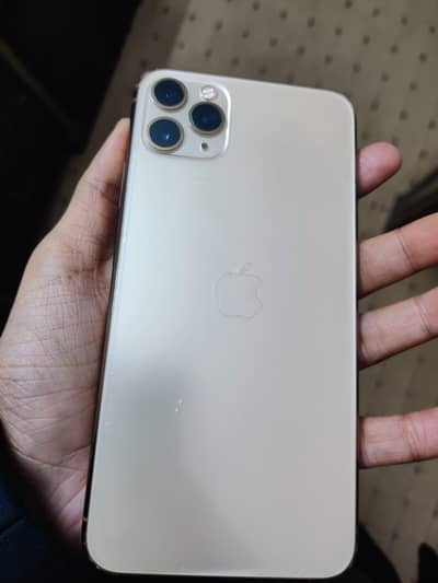 iphone 11 pro max 256gb waterpack  urgent sale