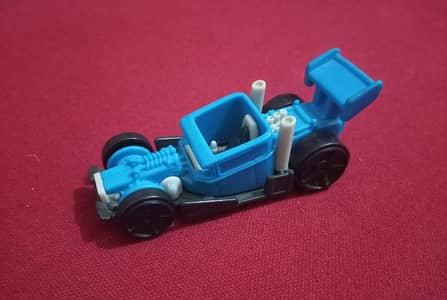 Blue Hot Wheels plastic race car