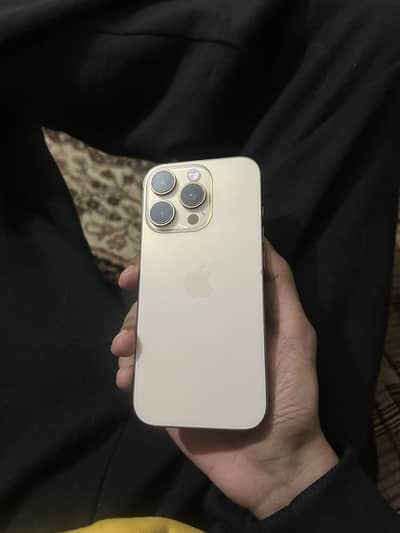 IPHONE 16 pro (DESERT TITANIUM)