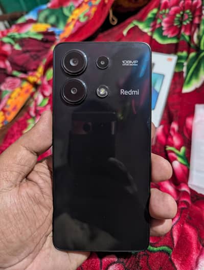 redmi note 13 8gb 256gb  mobile  or boxx adpyer ni hai