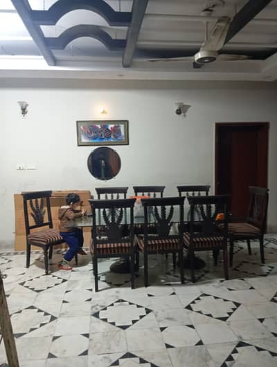 1 kanal beautiful lower portion available for Rent At hot location