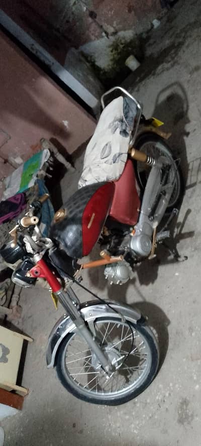 good condition koi kam ni h later ni h copy h united 14 model h